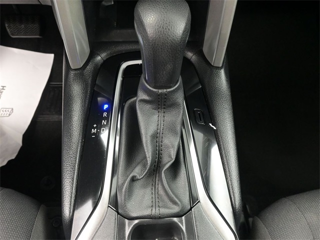 2024 Toyota Corolla Cross LE photo 4