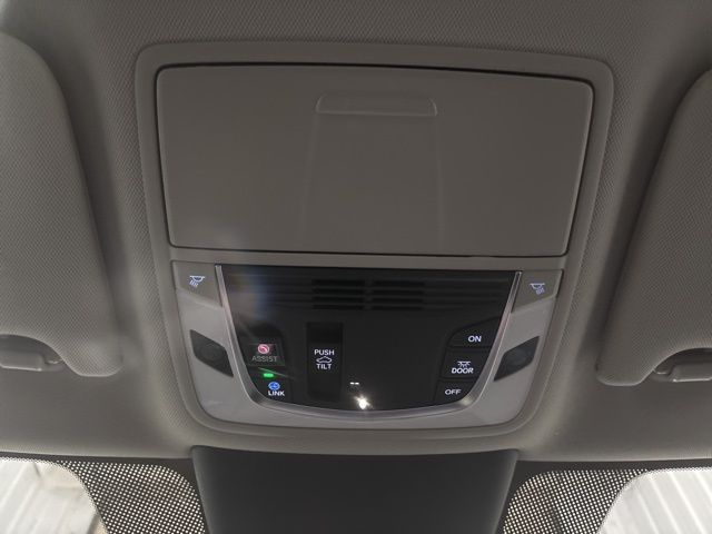 2025 Acura TLX Technology photo 21