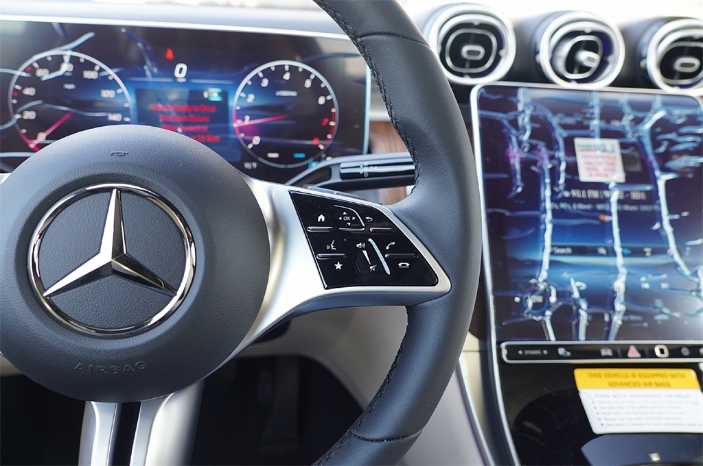 2025 Mercedes Benz GLC 300 photo 19