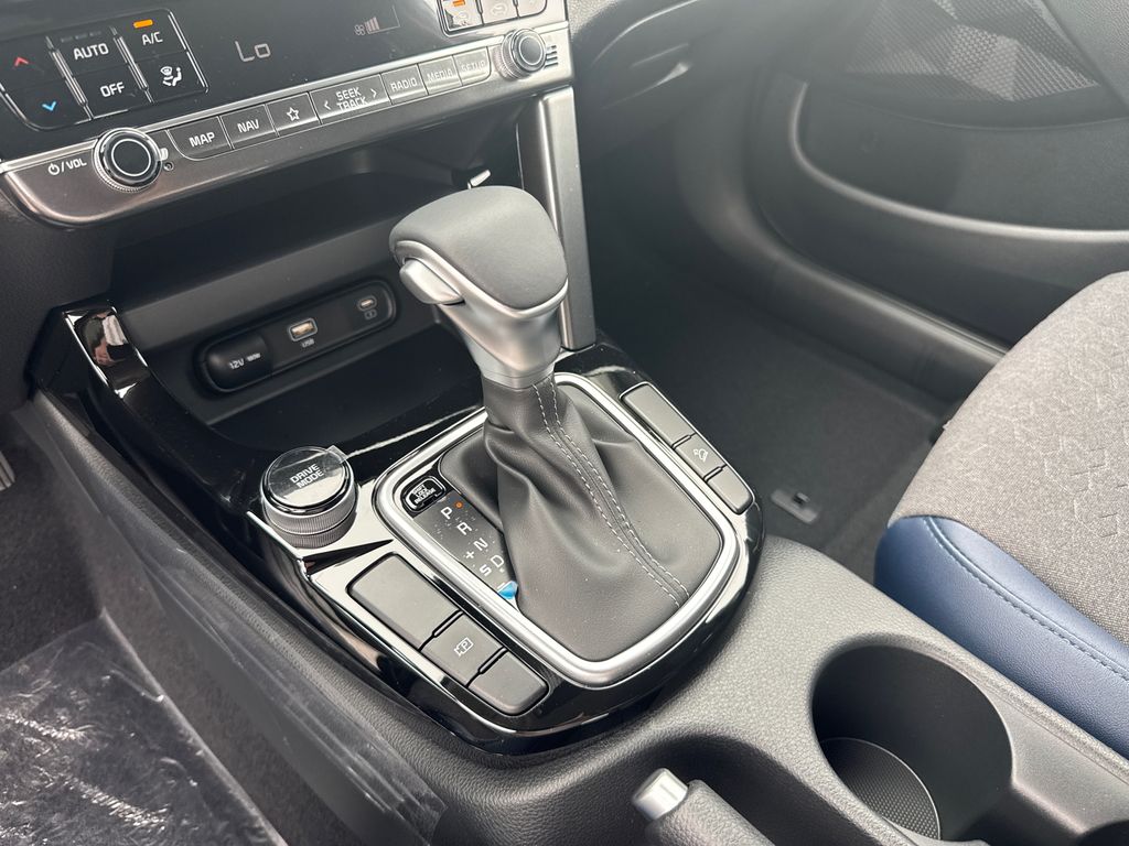 2025 Kia Seltos S photo 30