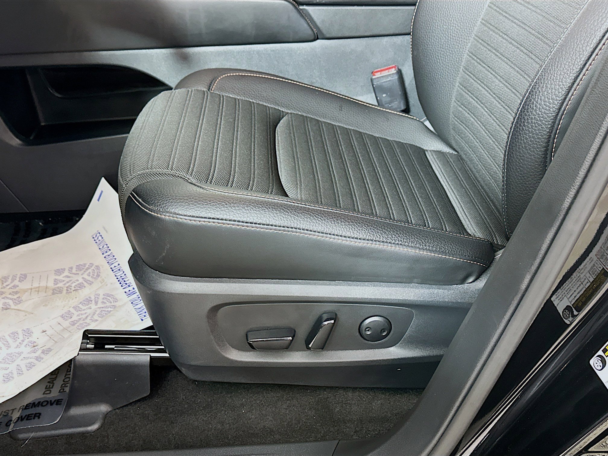 2024 Nissan Pathfinder Rock Creek photo 17