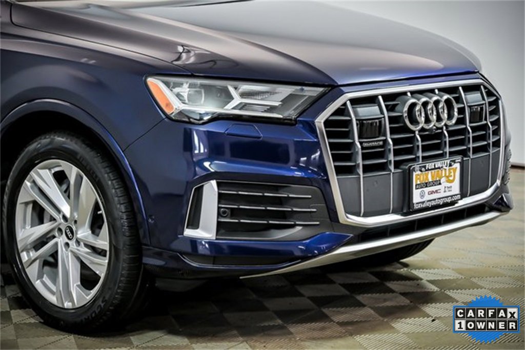 2022 Audi Q7 45 Premium Plus photo 2