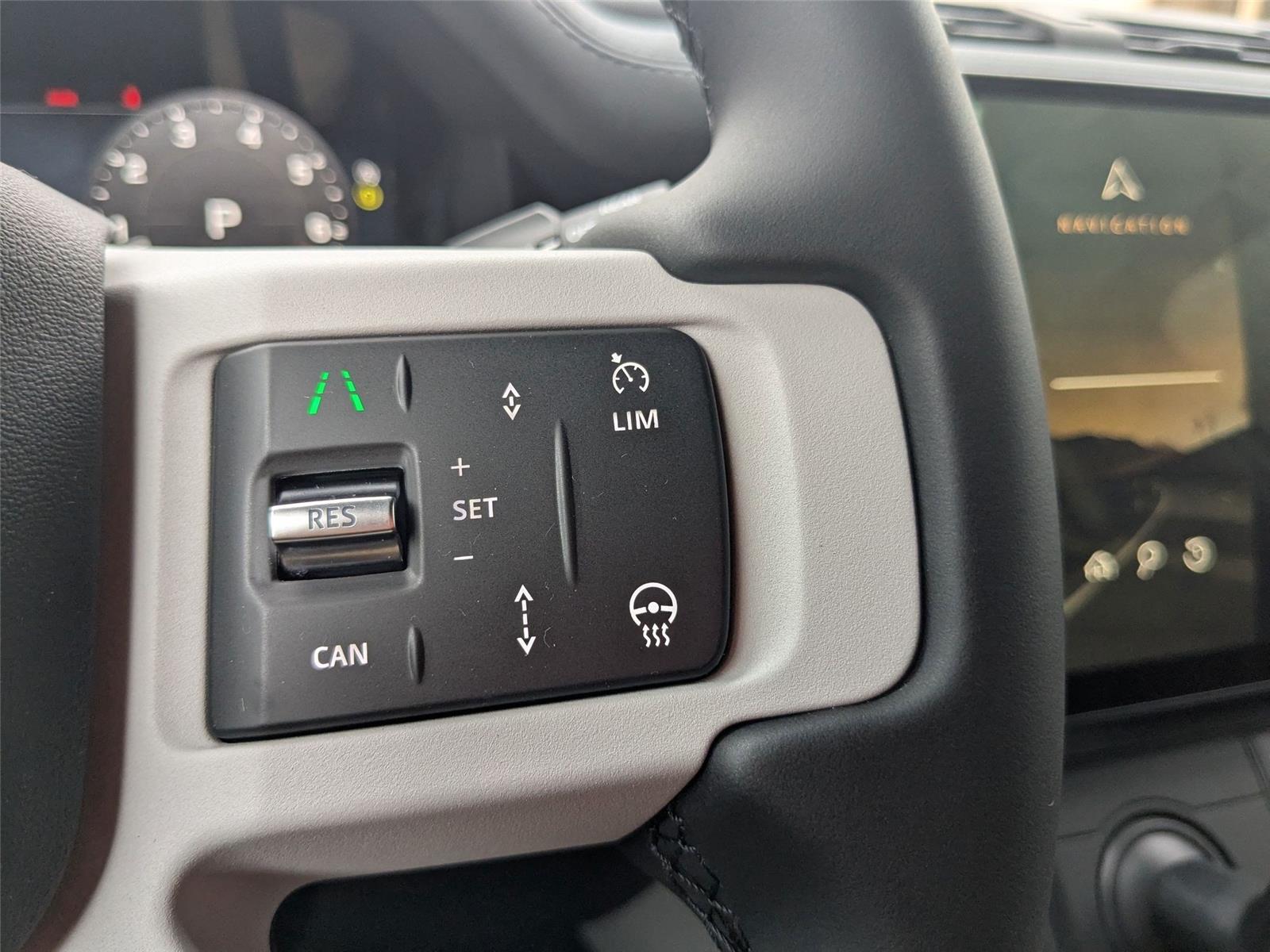 2026 Land Rover Defender 110 S photo 17
