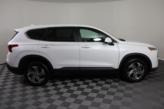 2021 Hyundai Santa Fe SE photo 9