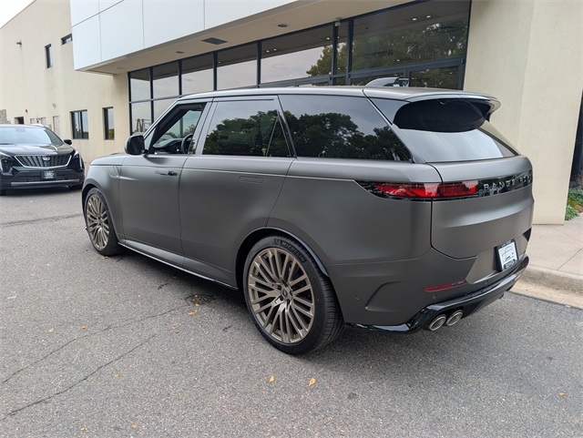 2025 Land Rover Range Rover Sport photo 4