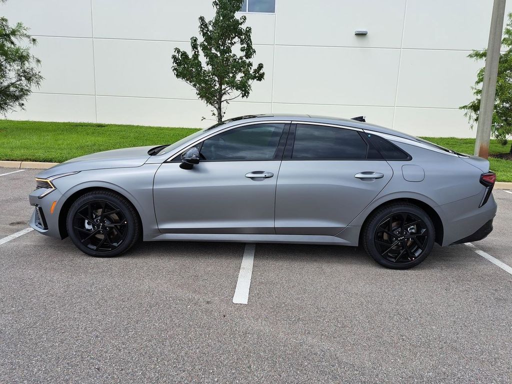 2026 Kia K5 GT-Line photo 8