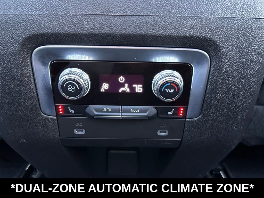 2022 Gmc Yukon SLT photo 19