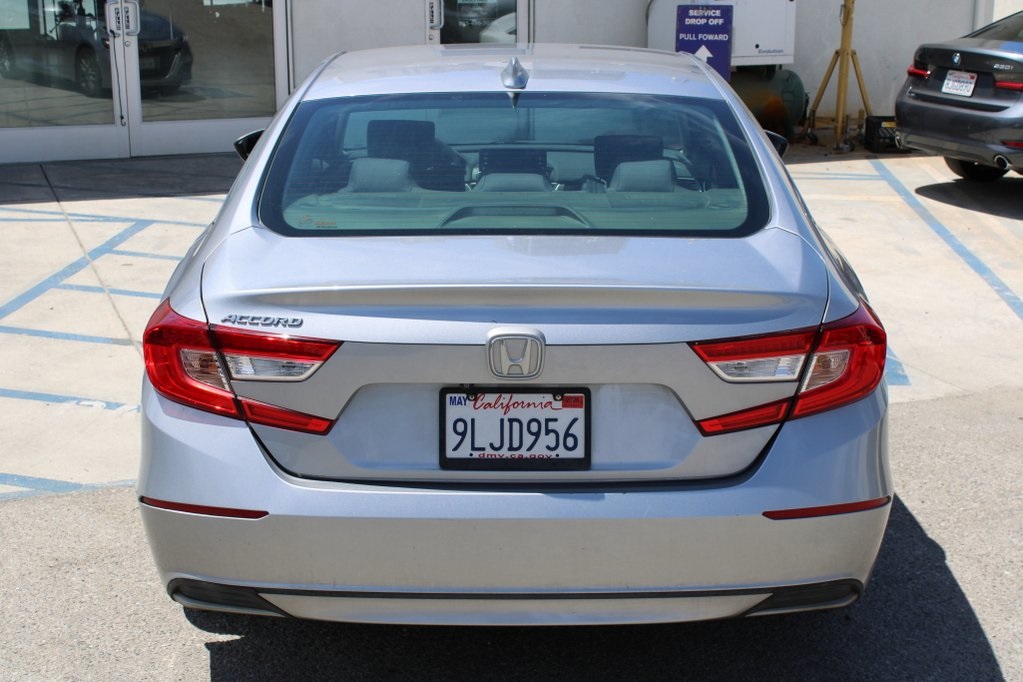 2019 Honda Accord LX photo 4