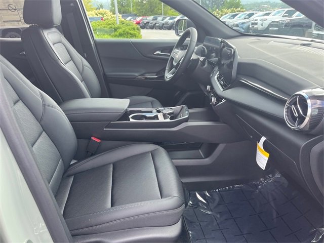 2026 Chevrolet Equinox LT photo 18