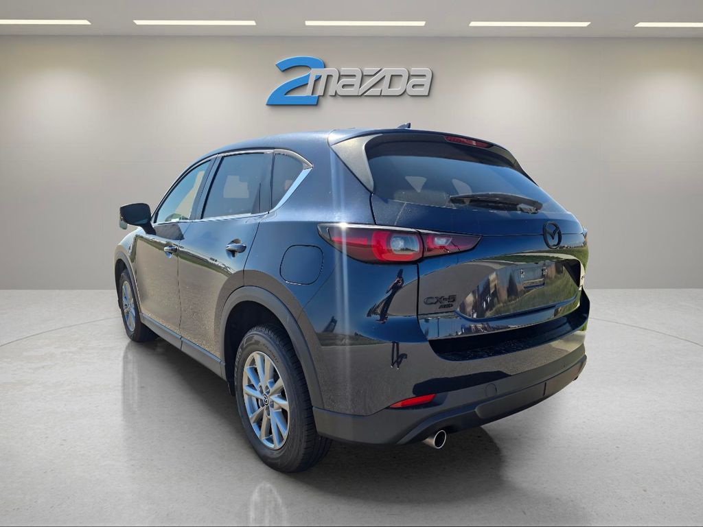 2022 Mazda CX-5 2.5 Select photo 3