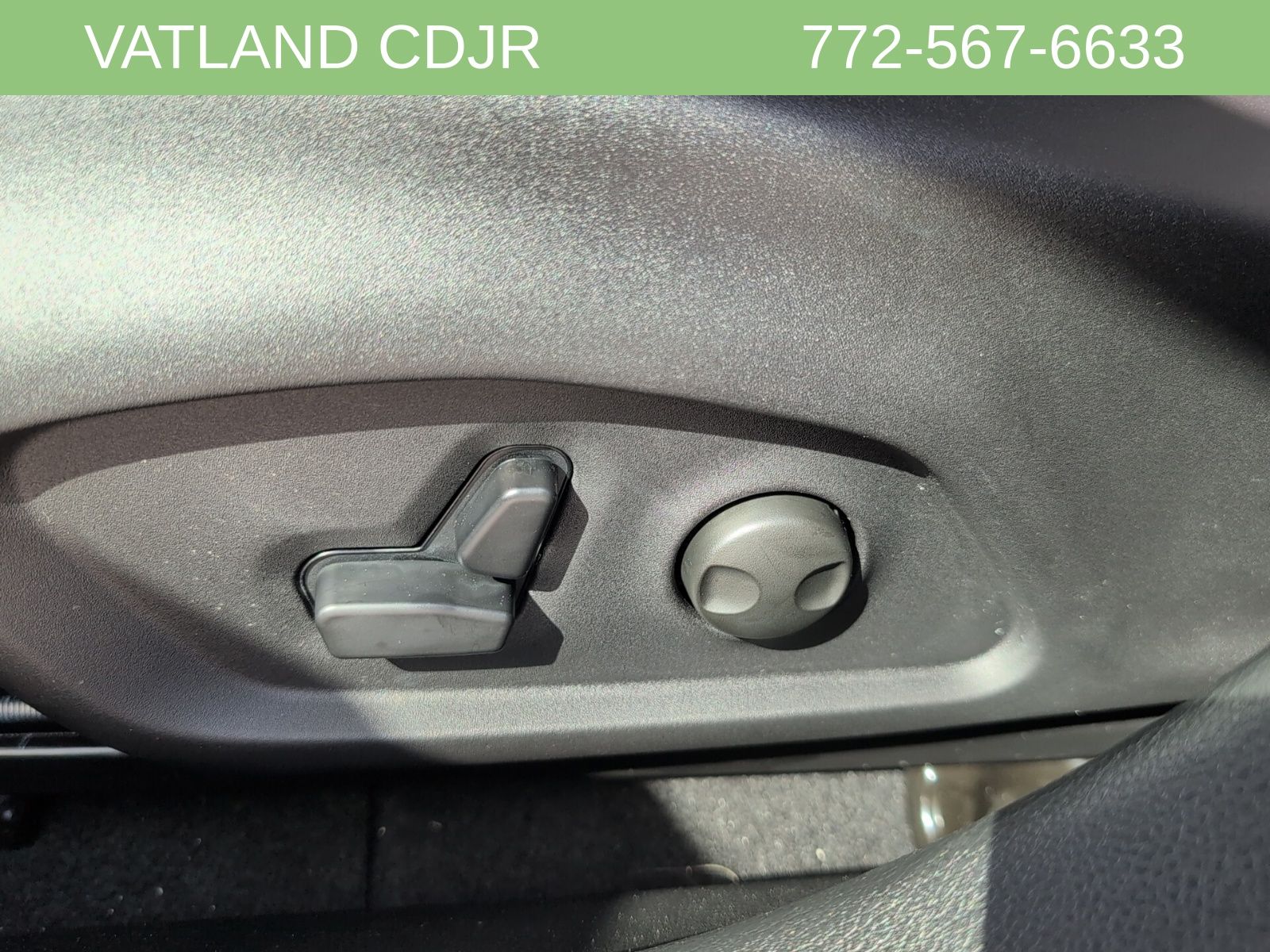 2025 Jeep Compass Latitude photo 25
