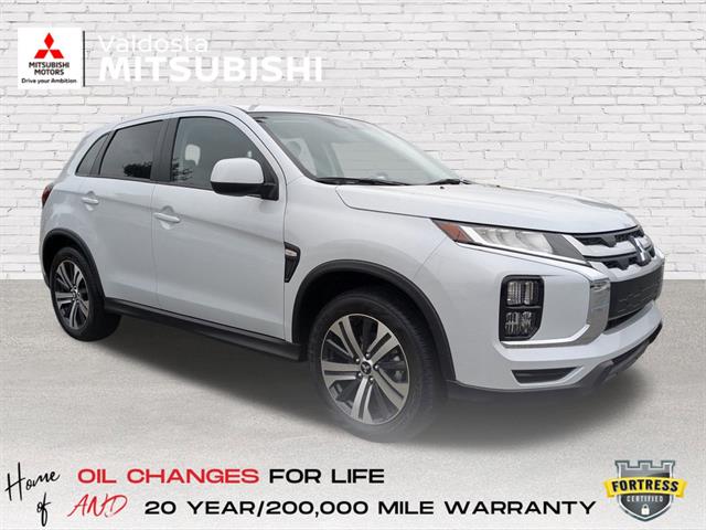 2025 Mitsubishi Outlander Sport ES's photo