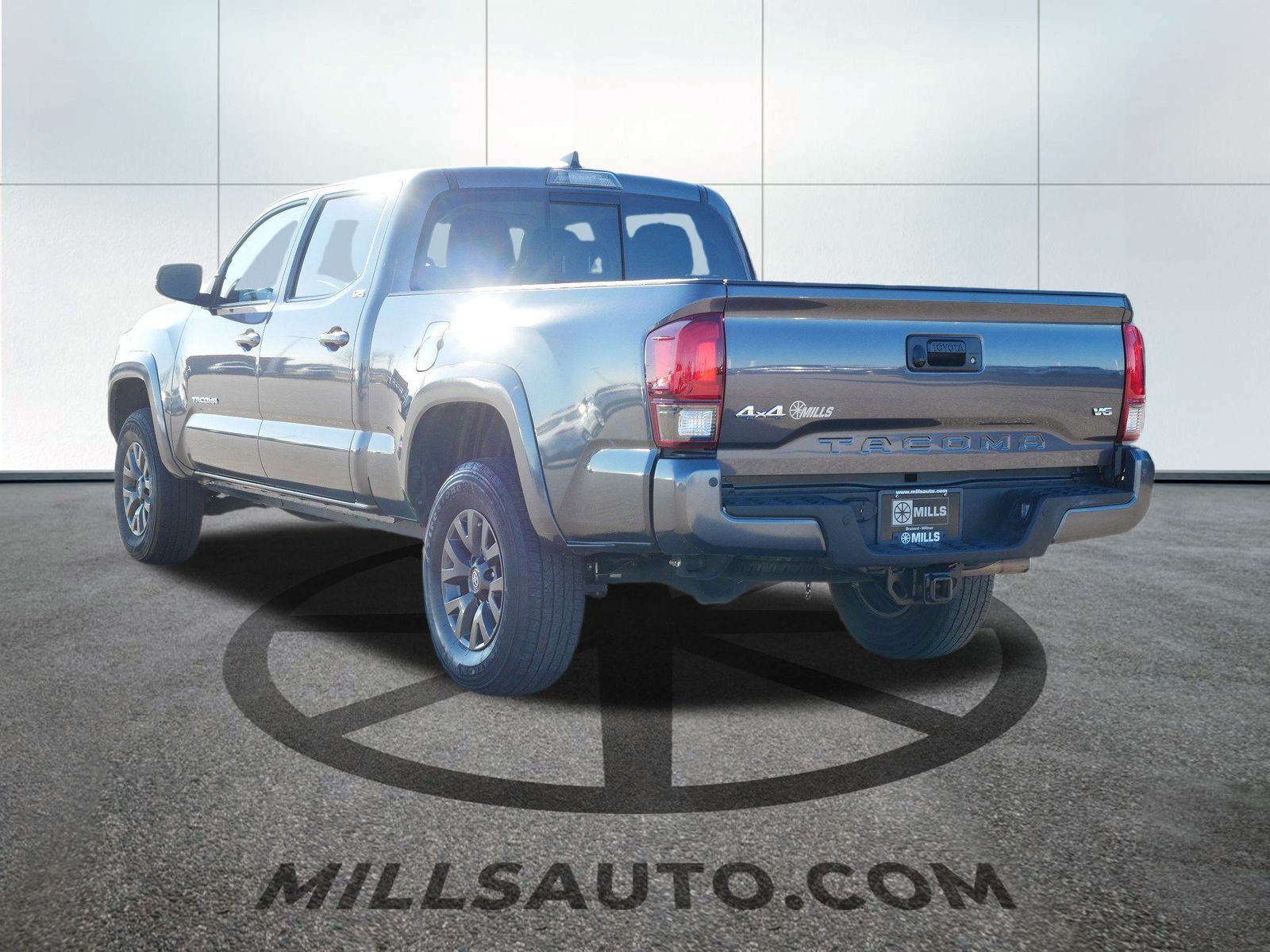 2023 Toyota Tacoma SR5 photo 3