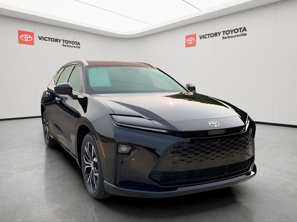 2025 Toyota Crown Signia XLE's photo