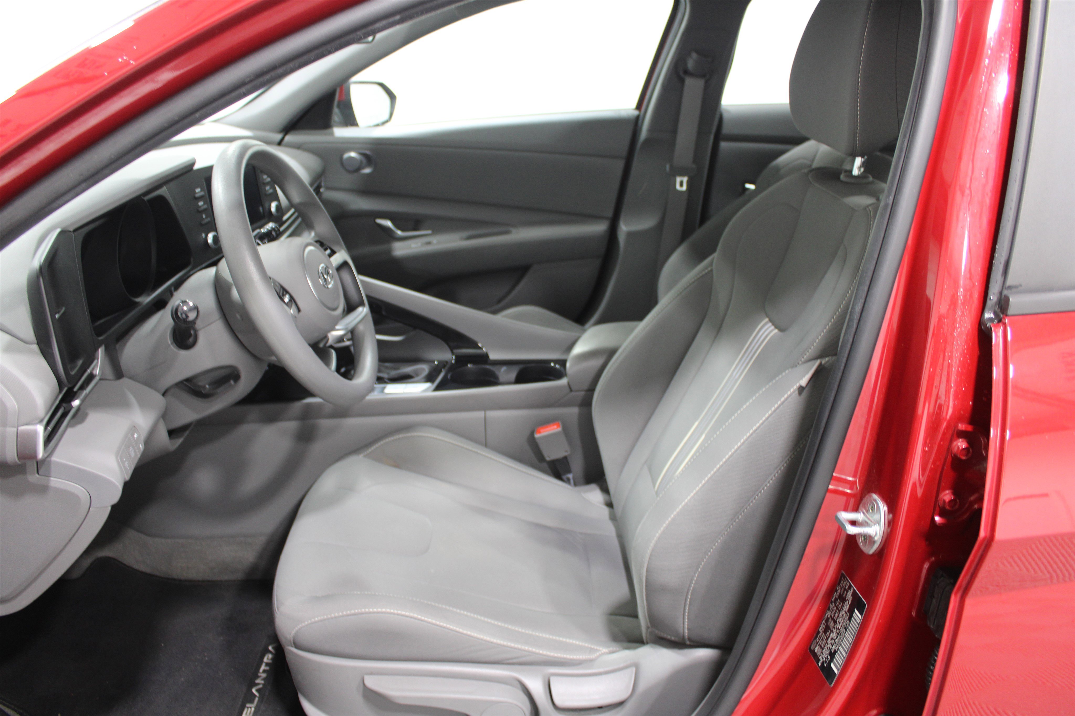 2022 Hyundai Elantra Blue photo 2