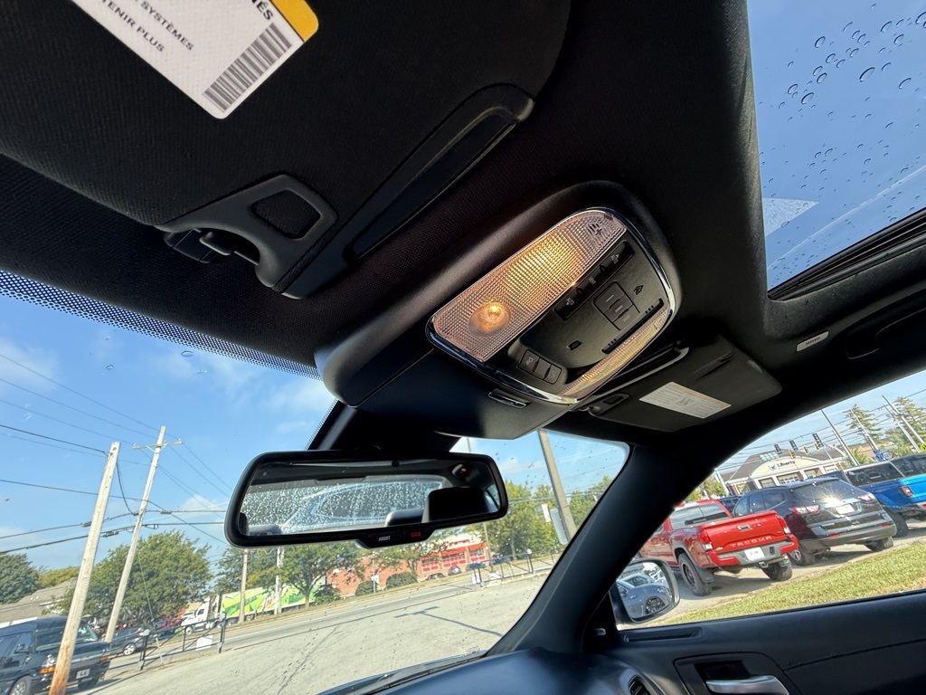 2020 Dodge Charger SXT photo 23