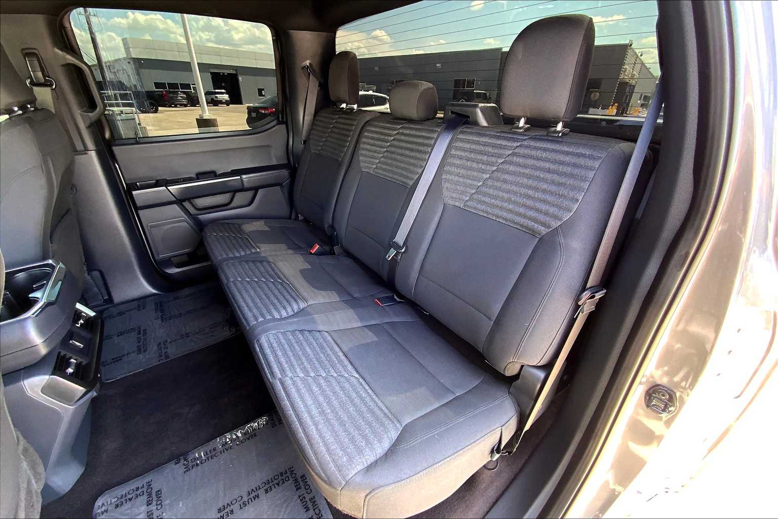 2022 Ford F-150 XL photo 20