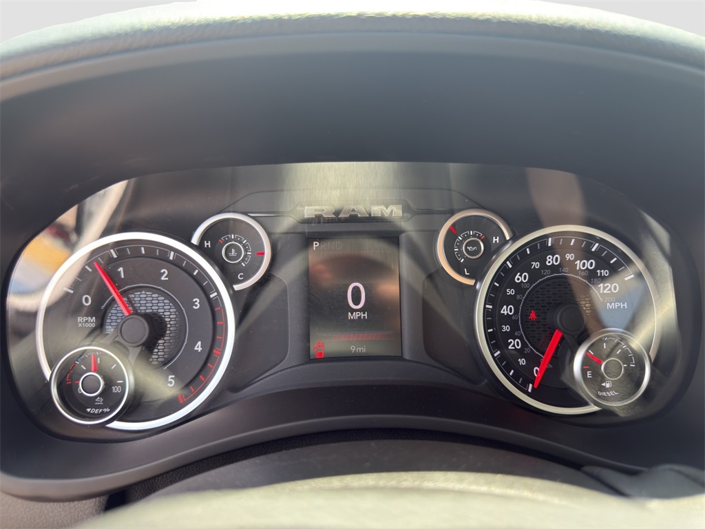 2025 Ram 2500 Tradesman photo 11