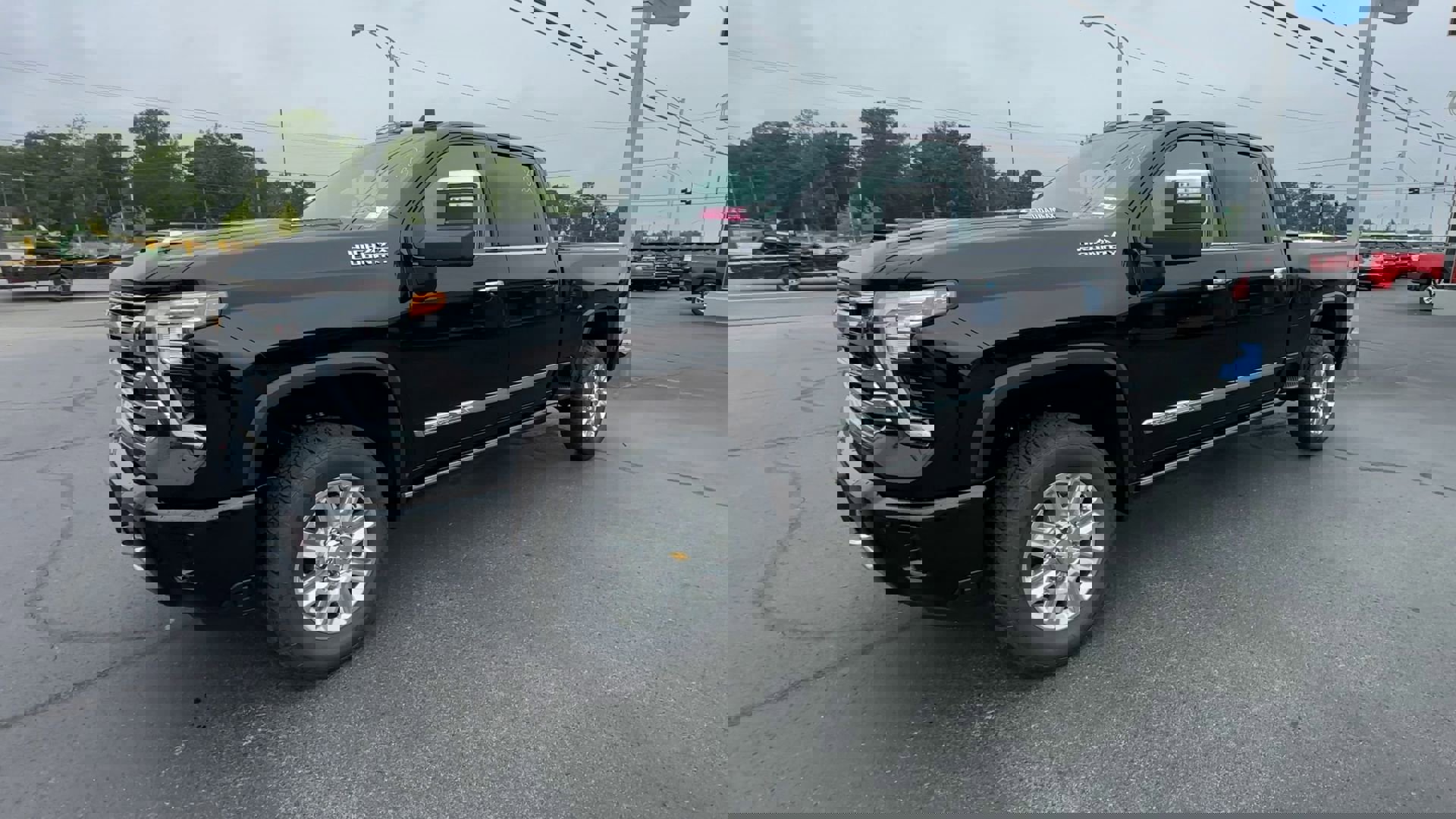 2025 Chevrolet Silverado 2500HD High Country photo 3