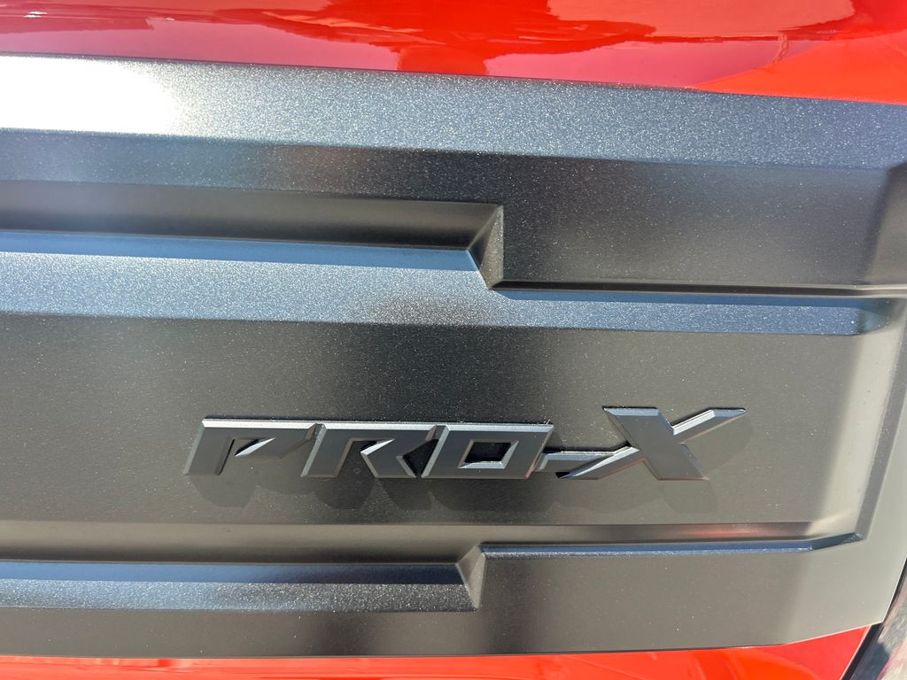 2026 Nissan Frontier PRO-X photo 9
