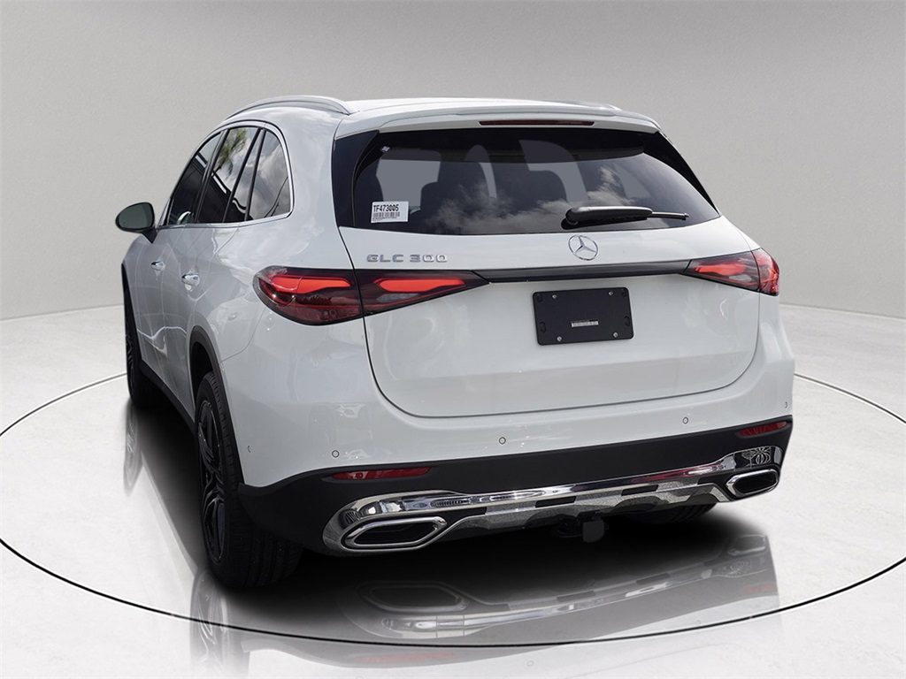 2026 Mercedes Benz GLC 300 photo 4