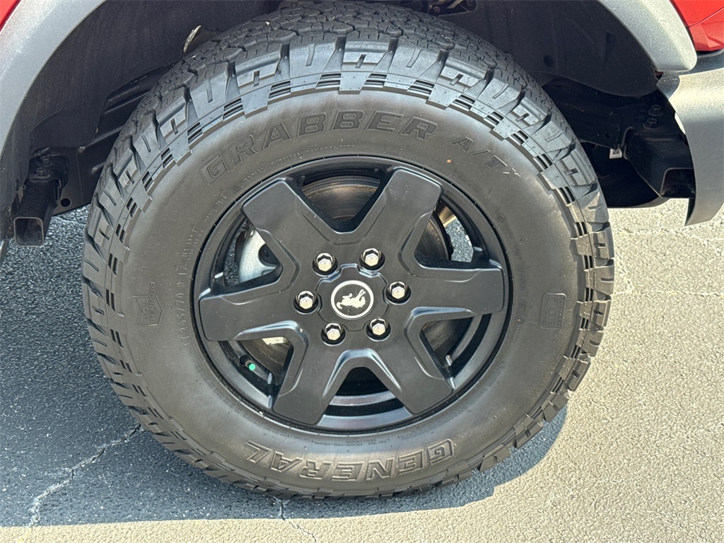 2024 Ford Bronco Black Diamond photo 10