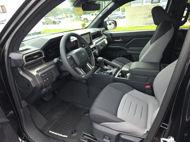 2025 Toyota Tacoma TRD Off-Road 4x4 Double Cab photo 8