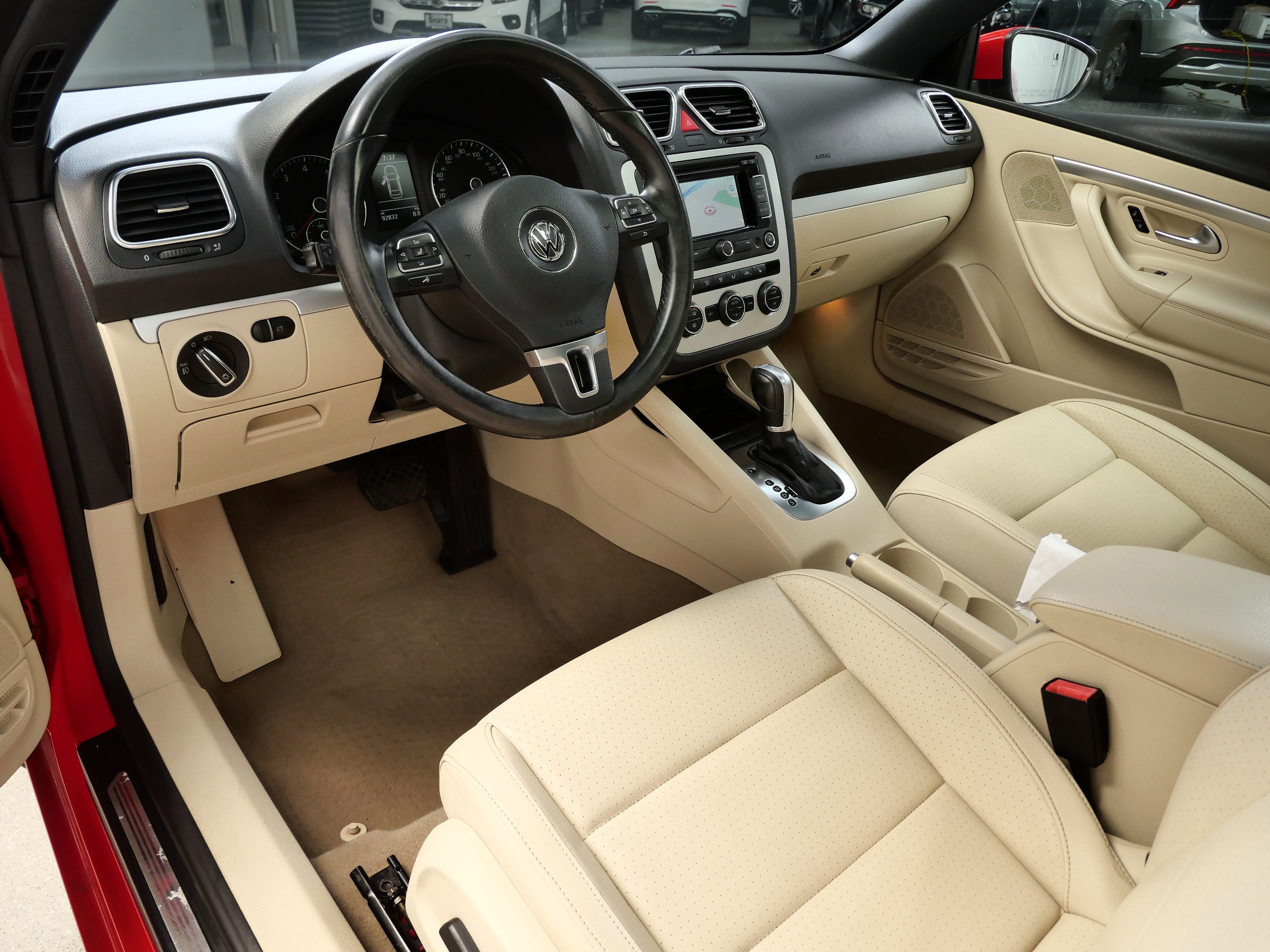 Used 2015 Volkswagen Eos Komfort Edition with VIN WVWBW8AH6FV003023 for sale in Minnetonka, Minnesota