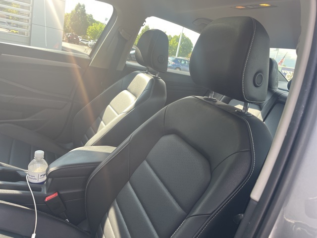 2022 Volkswagen Jetta 1.5T SE photo 11