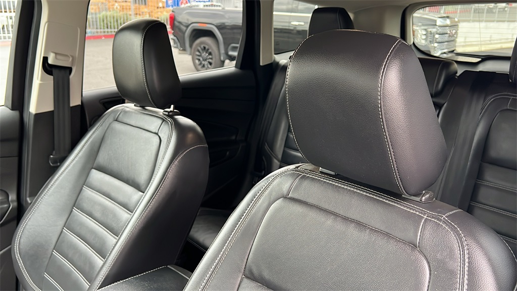 2019 Ford Escape Titanium photo 11