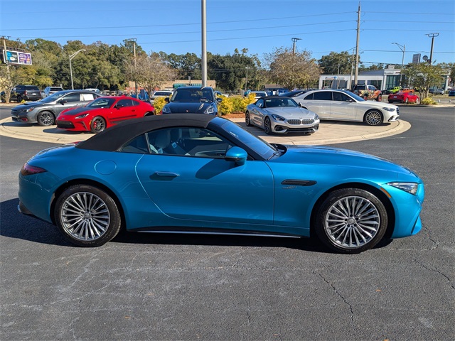 2023 Mercedes Benz SL 43 AMG photo 3