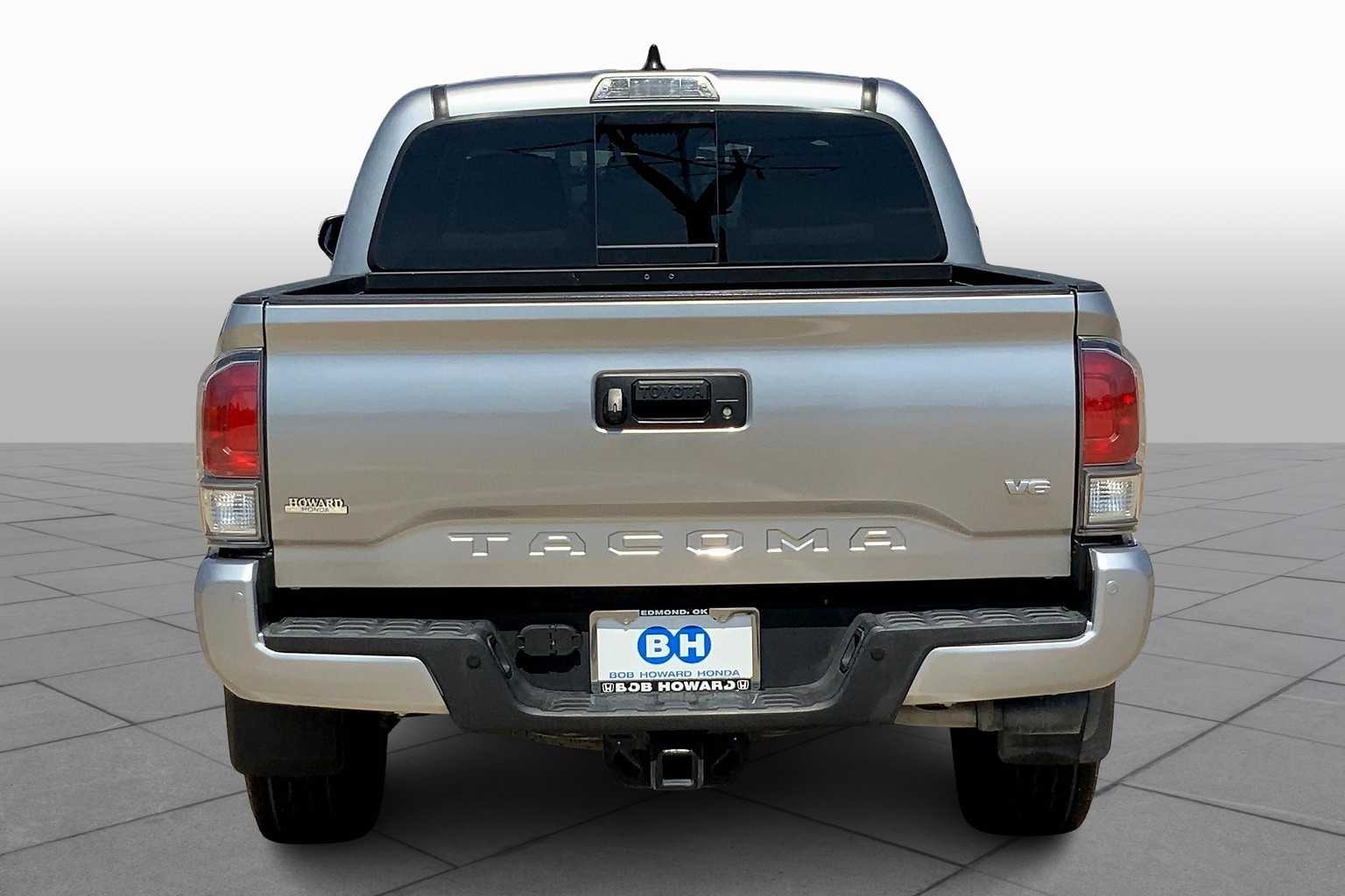 2021 Toyota Tacoma TRD photo 4