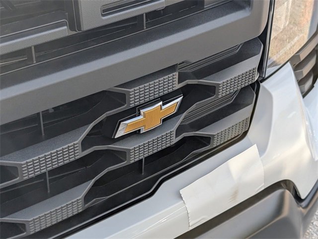 2025 Chevrolet Silverado 1500 photo 3
