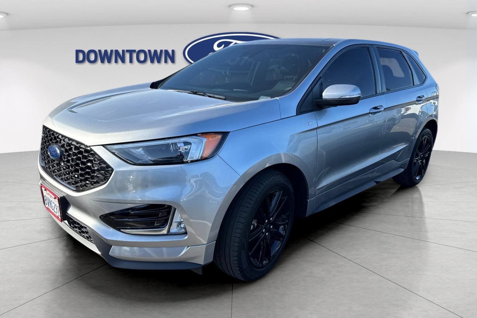 2020 Ford Edge ST photo 2