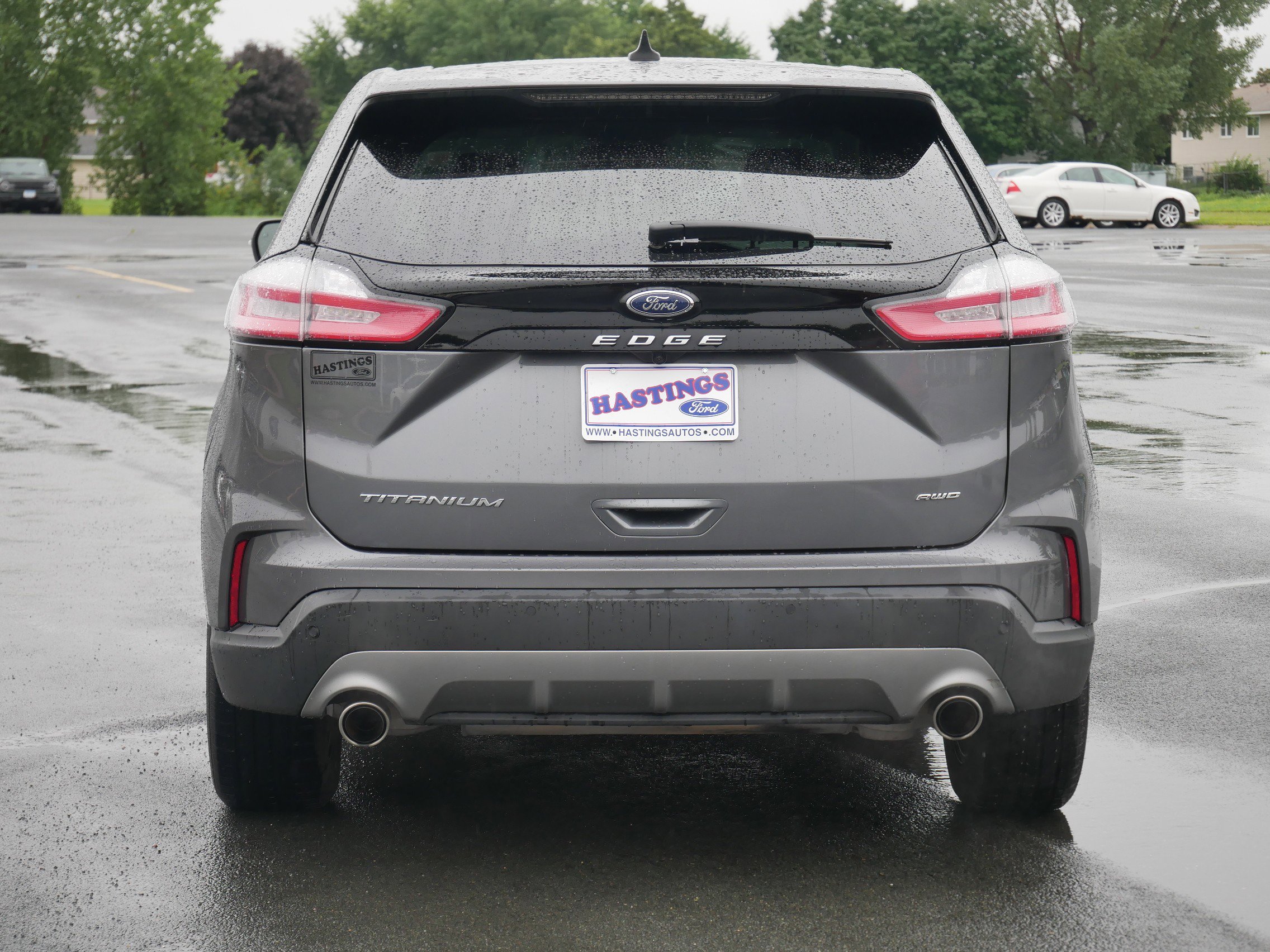 2024 Ford Edge Titanium photo 4