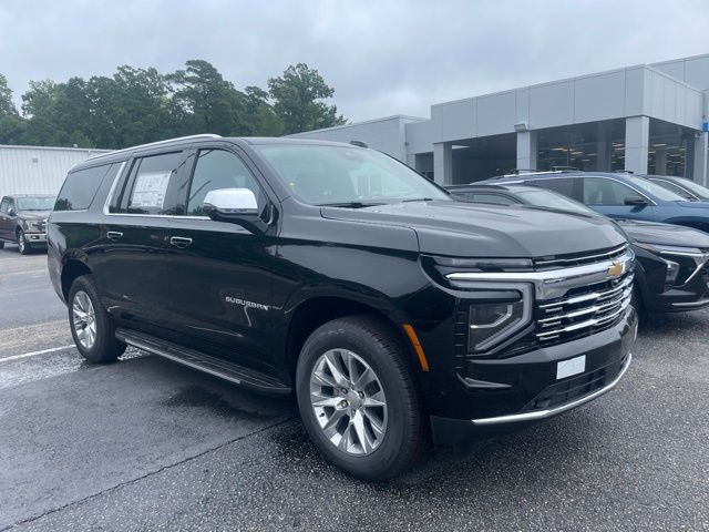 2025 Chevrolet Suburban Premier photo 4
