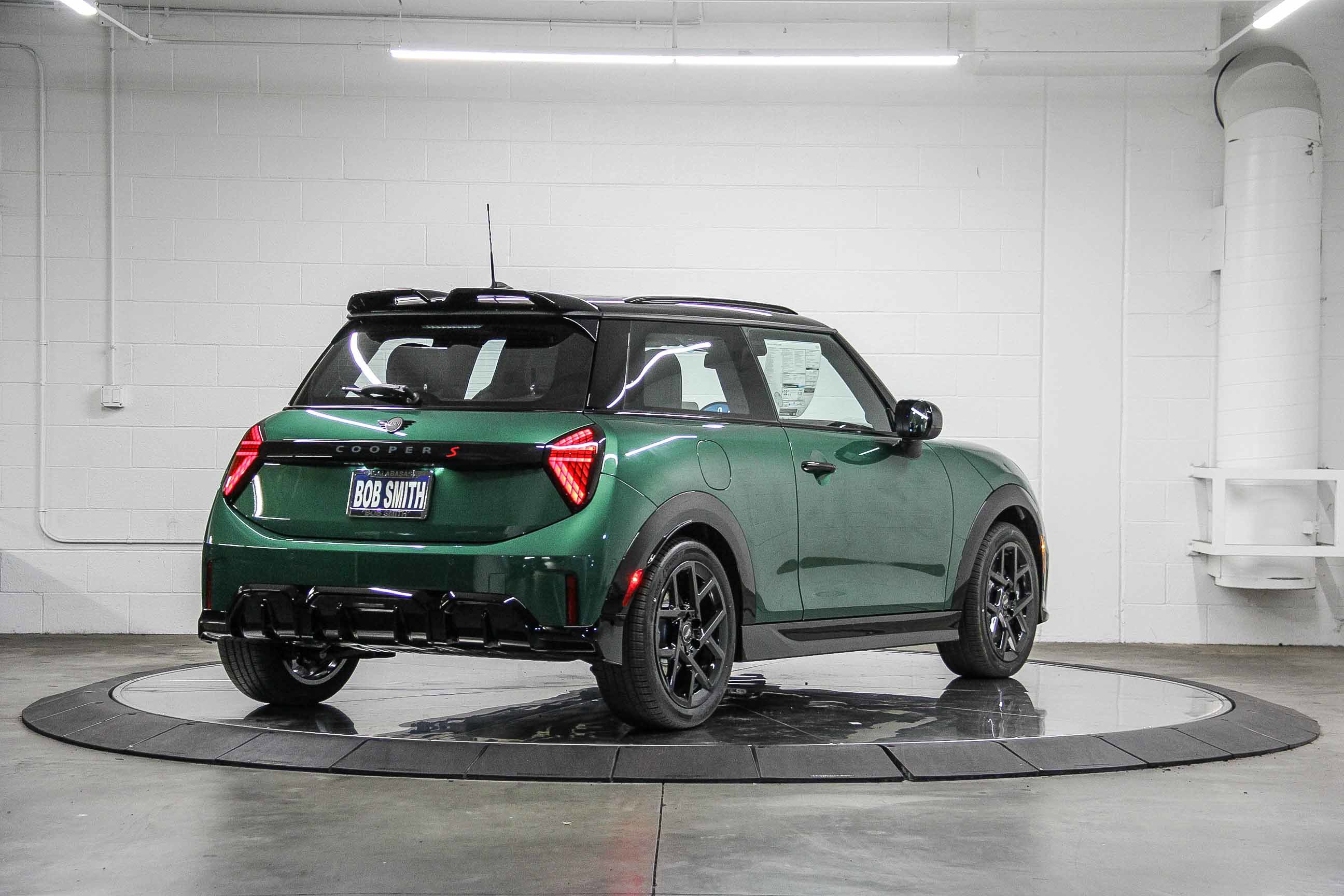 2026 Mini Cooper Hardtop S 2 Door Iconic photo 6