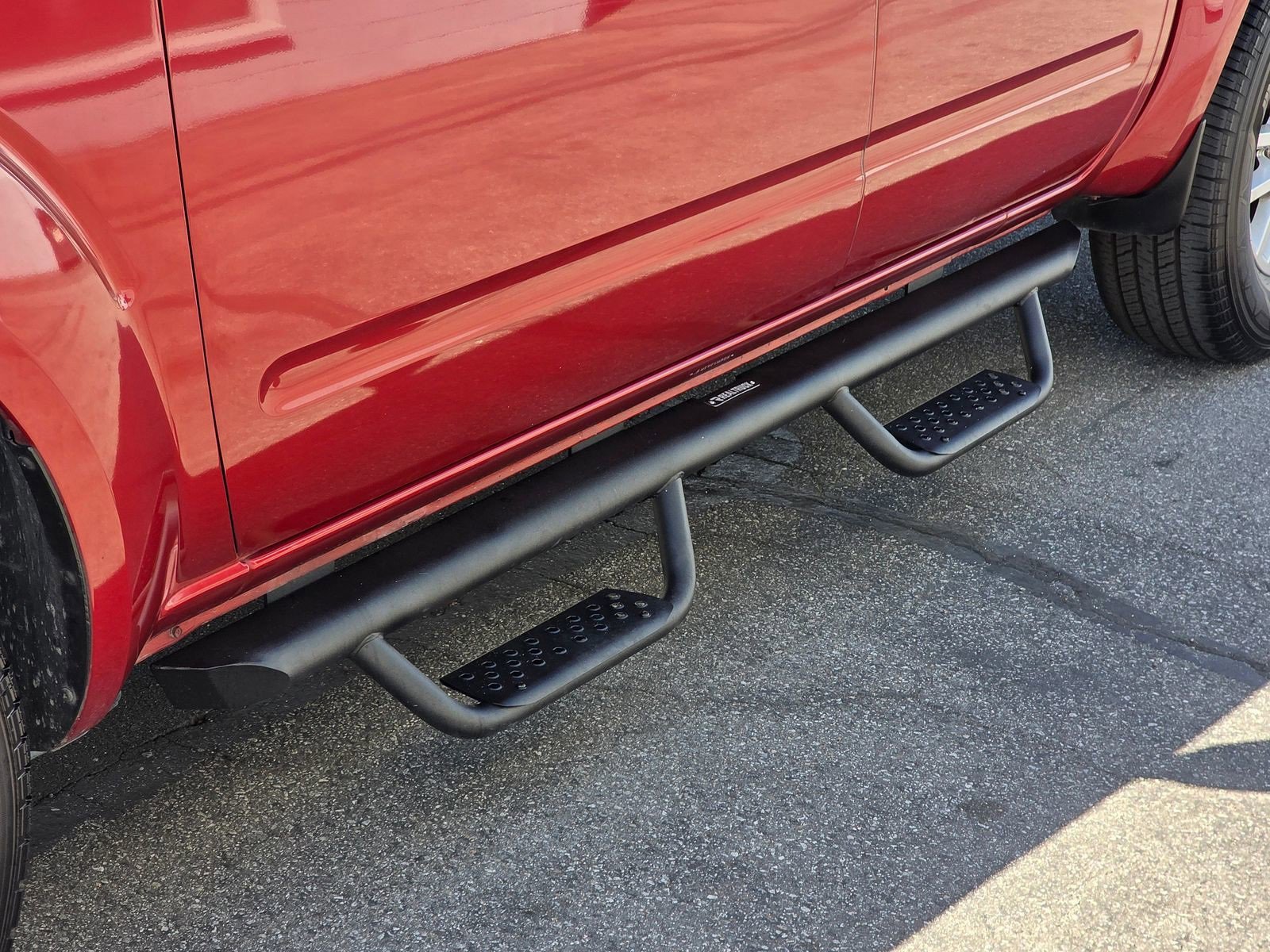 2019 Nissan Frontier SV photo 3