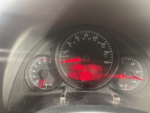 2012 Volkswagen Beetle 2.5L photo 12