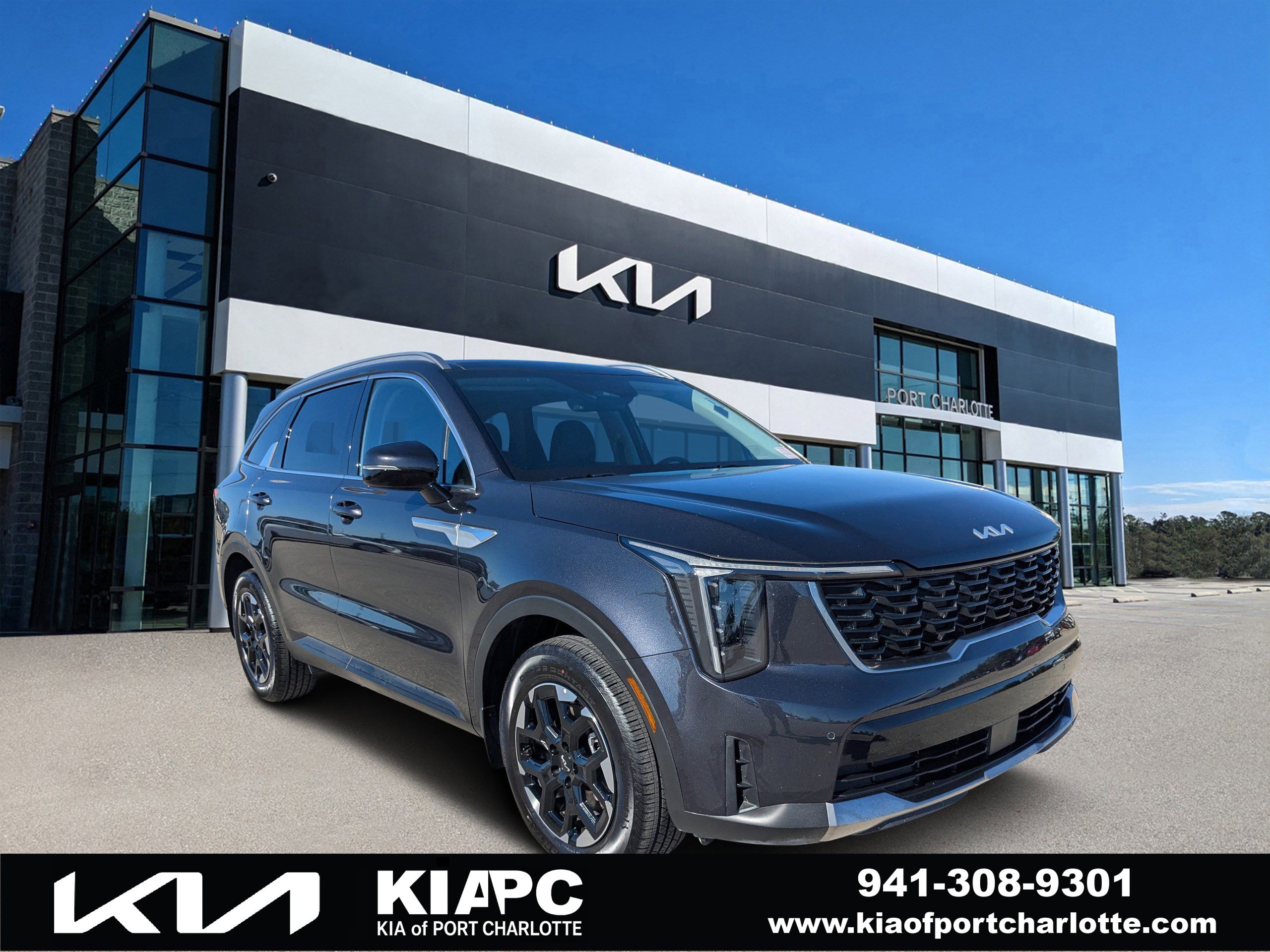 2025 Kia Sorento S's photo