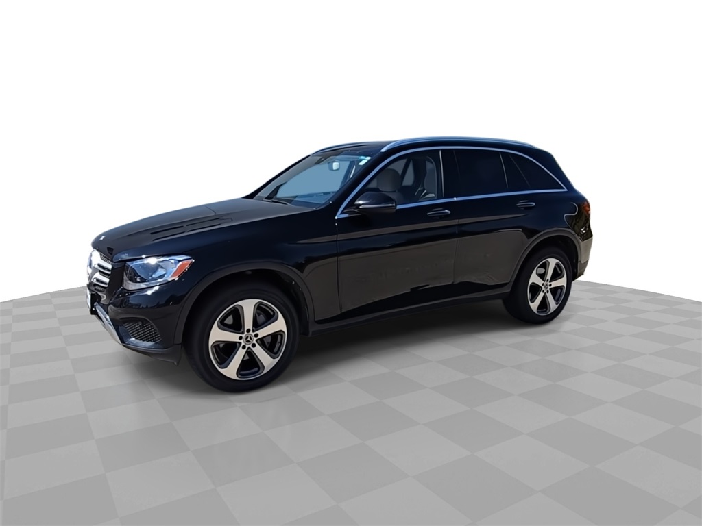 2018 Mercedes Benz GLC 300 4MATIC photo 3