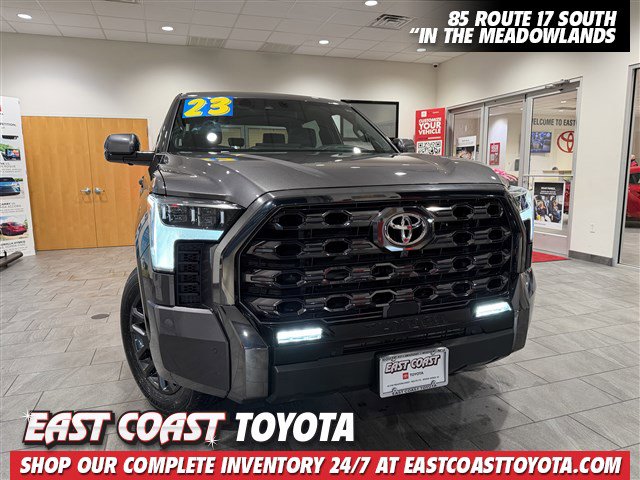 2023 Toyota Tundra Platinum's photo