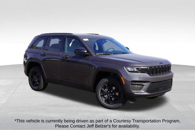 2025 Jeep Grand Cherokee Altitude's photo