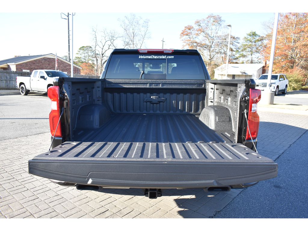 2025 Chevrolet Silverado 1500 RST photo 16