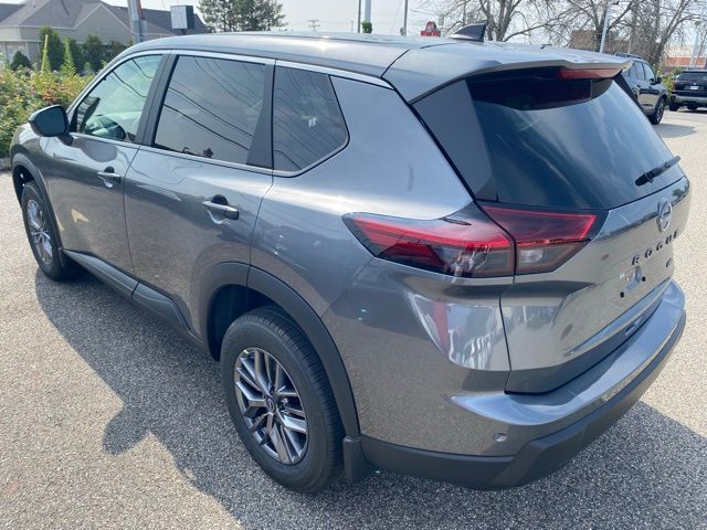 2026 Nissan Rogue S photo 5