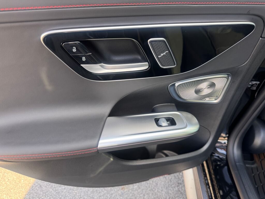 2025 Mercedes Benz C AMG 63 S E PERFORMANCE photo 15
