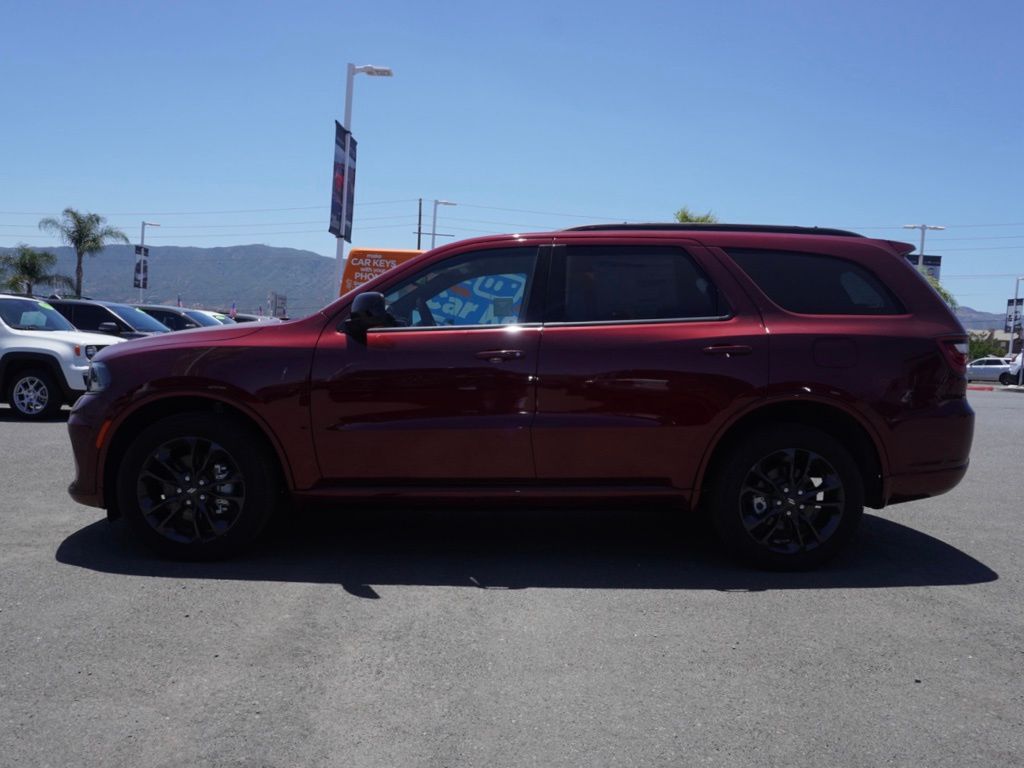 New 2024 Octane Red Pearl-Coat Exterior Paint Dodge SXT Blacktop image 7