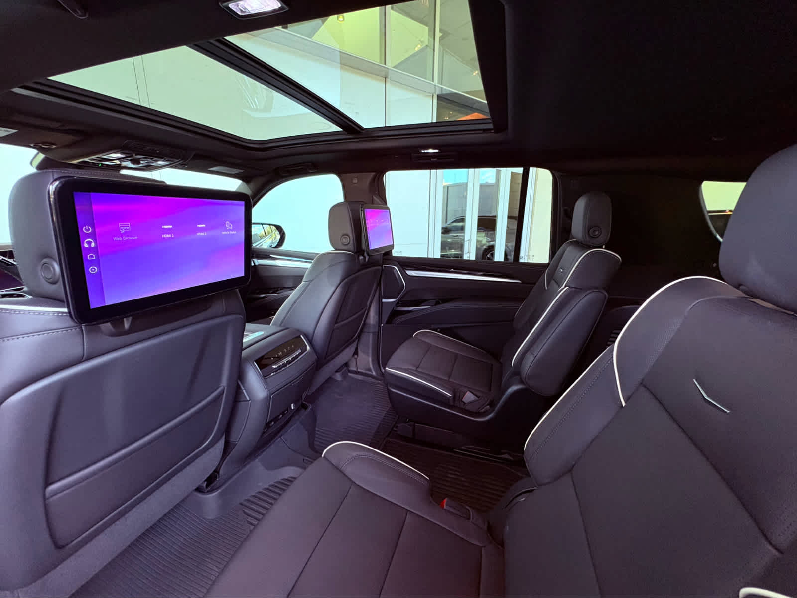 2025 Cadillac Escalade ESV Sport photo 15