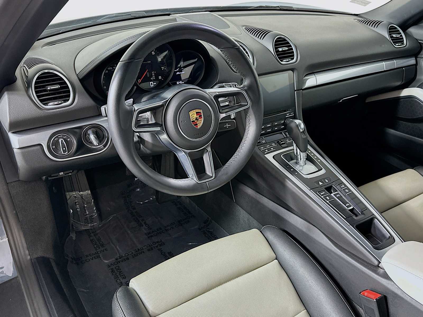 2018 Porsche Boxster photo 4