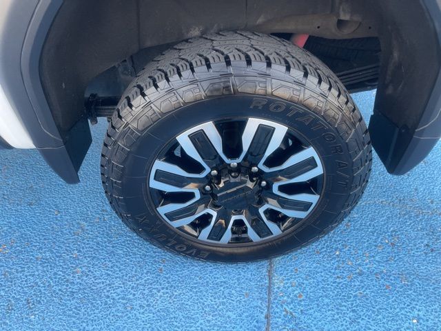 2024 Gmc Sierra HD Denali Ultimate photo 3